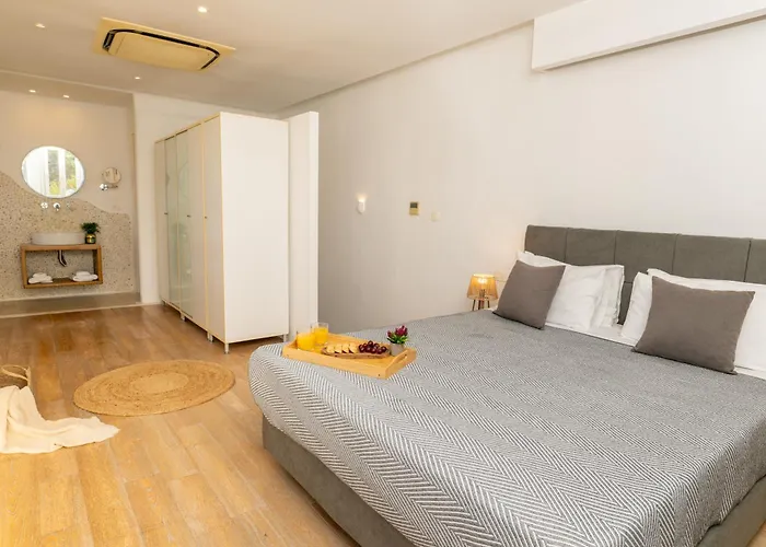 Elysium By With-inn Mykonos شقة فندقية تورلوس