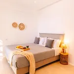 Elysium By With-inn Mykonos Lägenhetshotell 3*